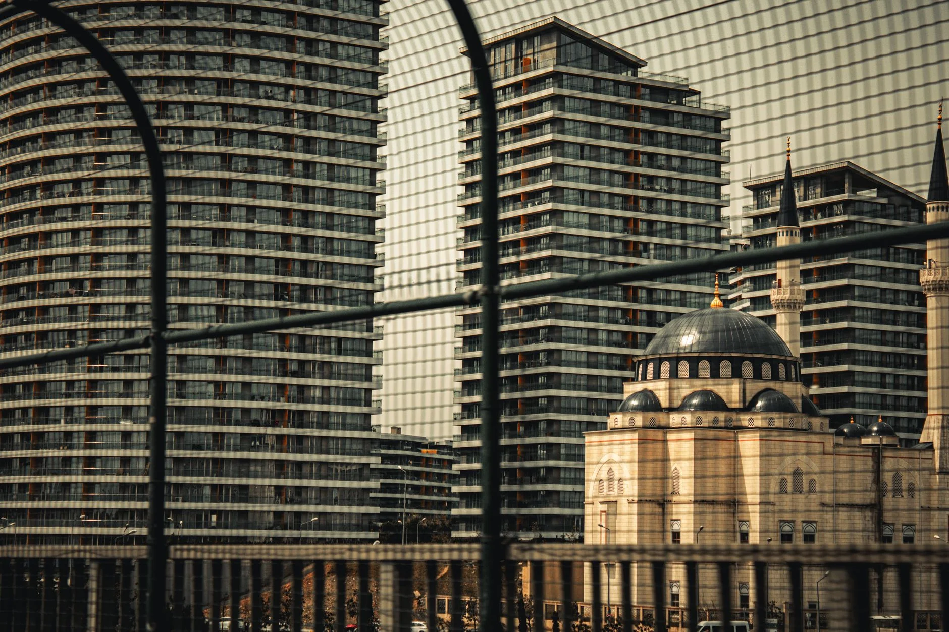 Video and Content in Turkey: How to Win a Scroll-Happy Feed