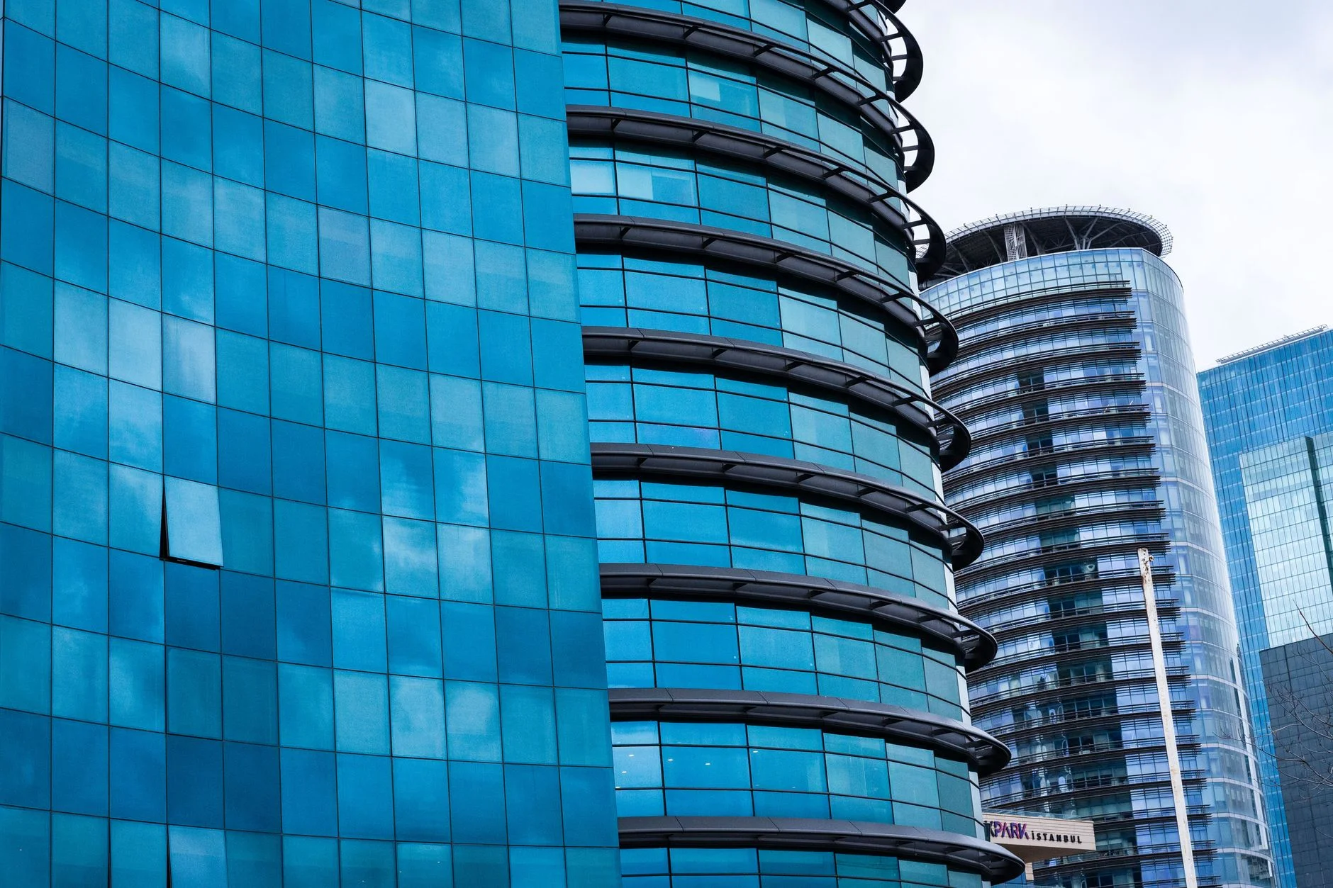 How Local Buyers Search in Equatorial Guinea: SEO for Growth