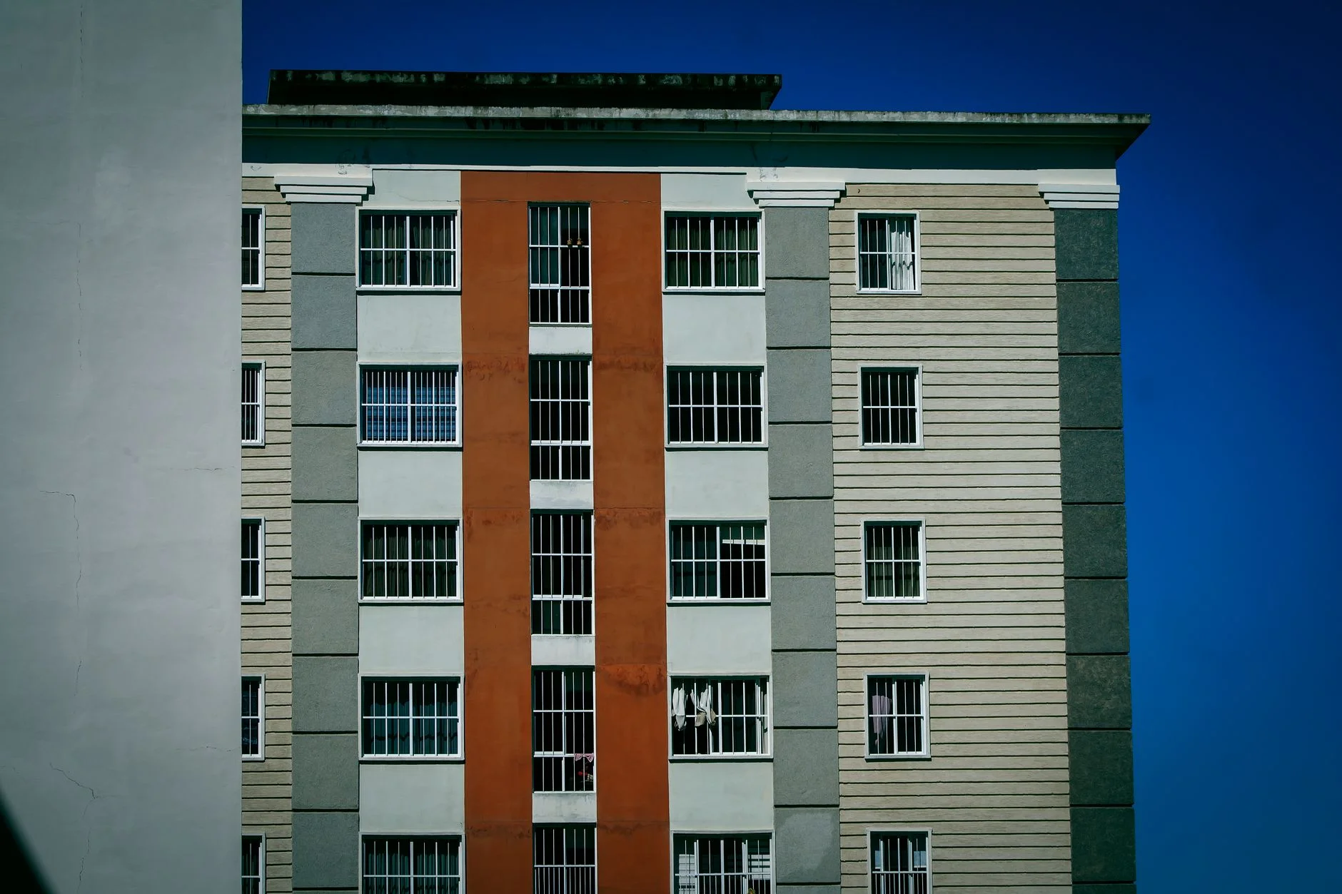 How Local Buyers Search and How to Be Found in Suriname