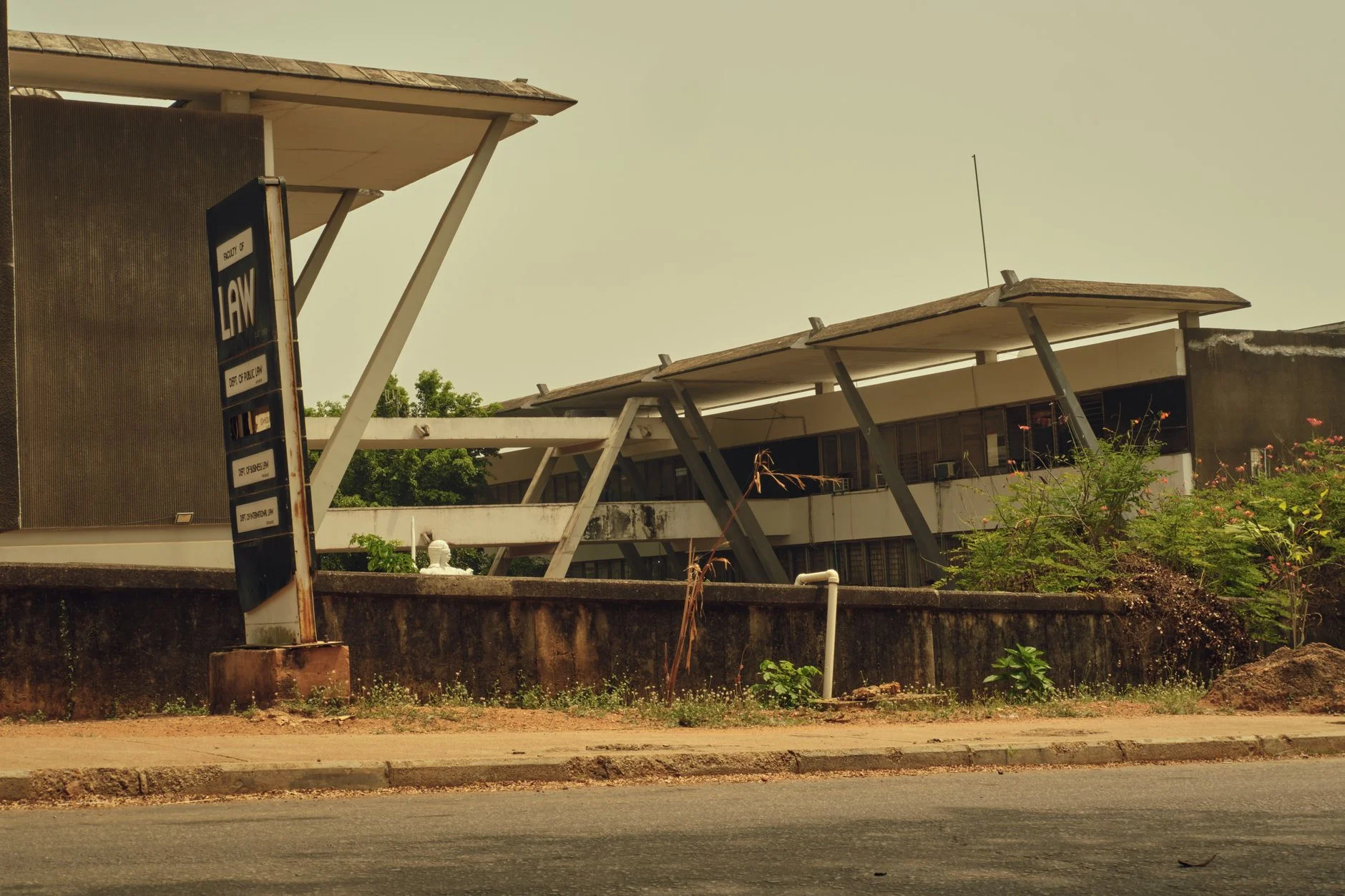 Why Clear Brand Identity Wins in Gambia