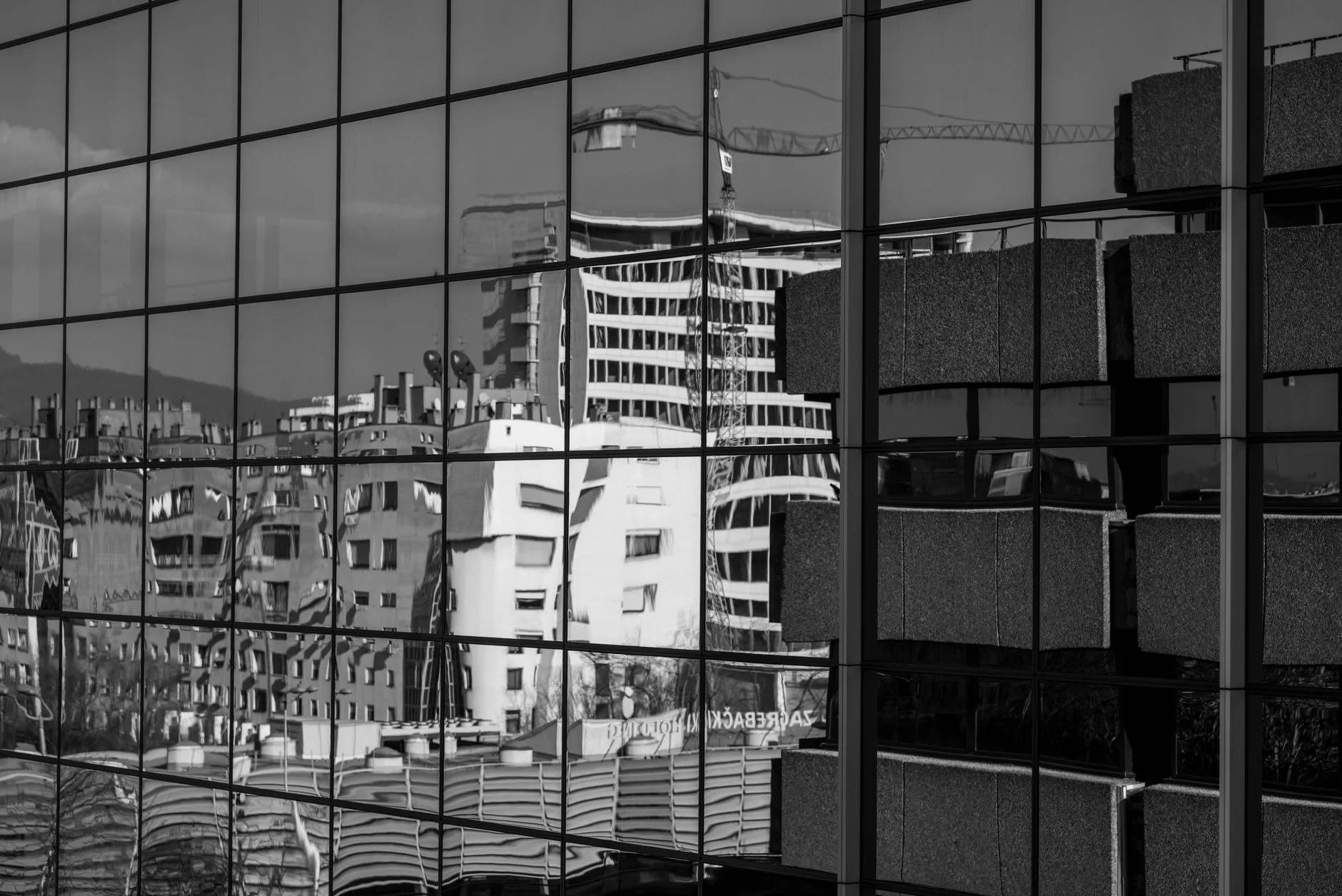 Reaching Buyers Profitably in Andorra Through Paid Advertising