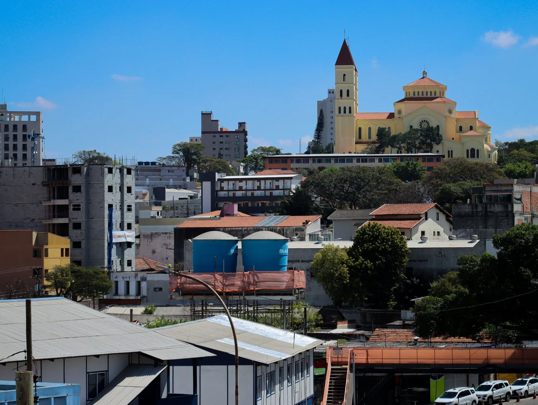 Reaching Buyers Profitably with Paid Advertising in Mozambique