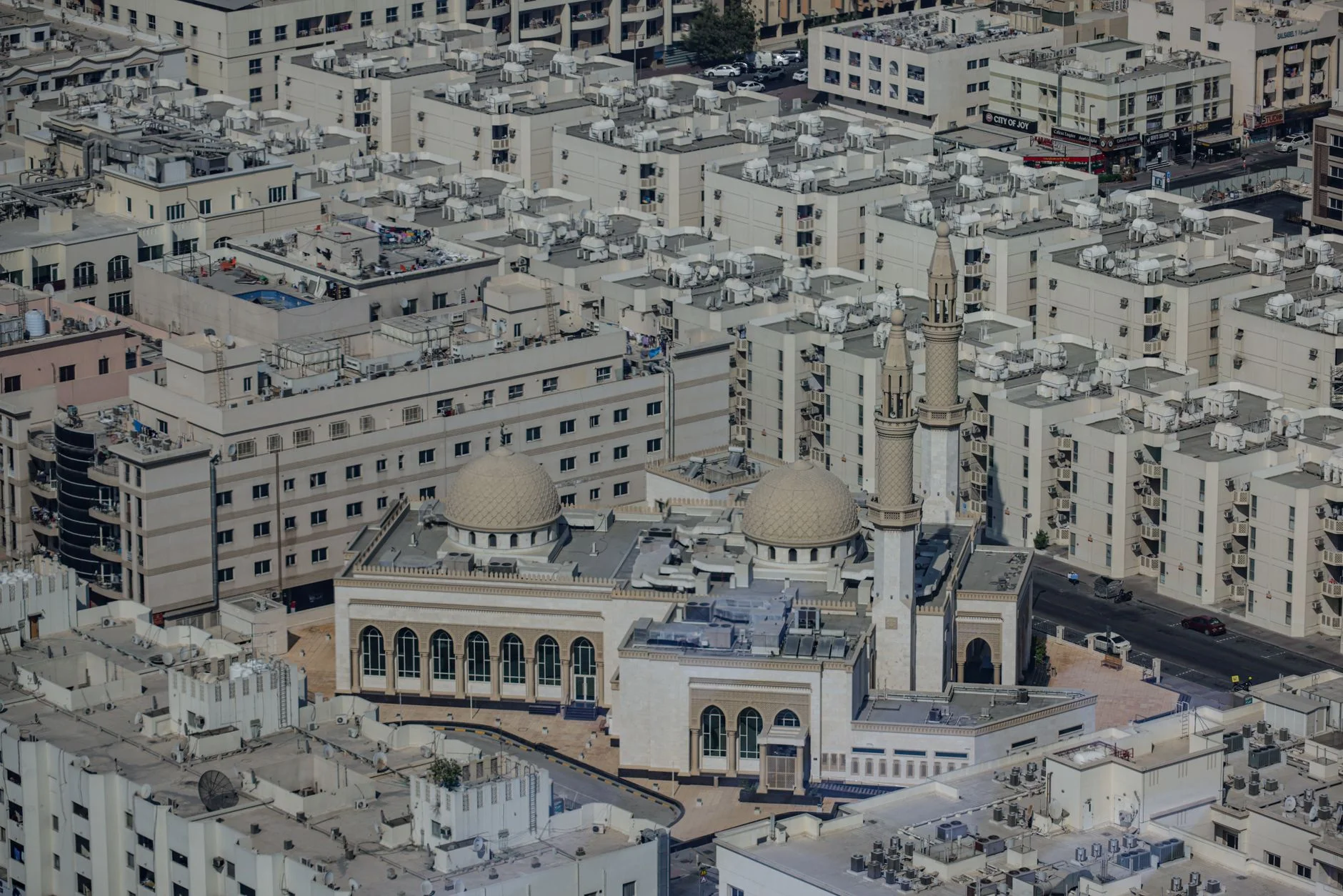 Video and Content in the UAE: Why It Wins in a Social-First Market