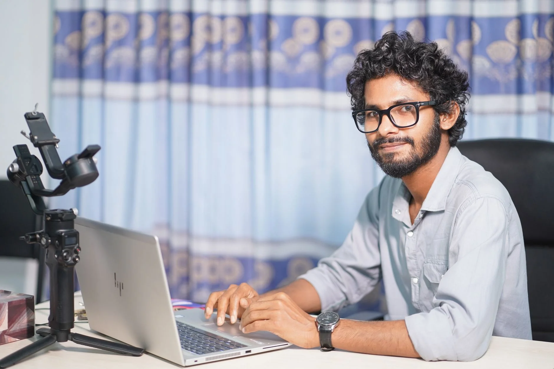 AI Website Builders vs. a Custom Build: An Honest Comparison