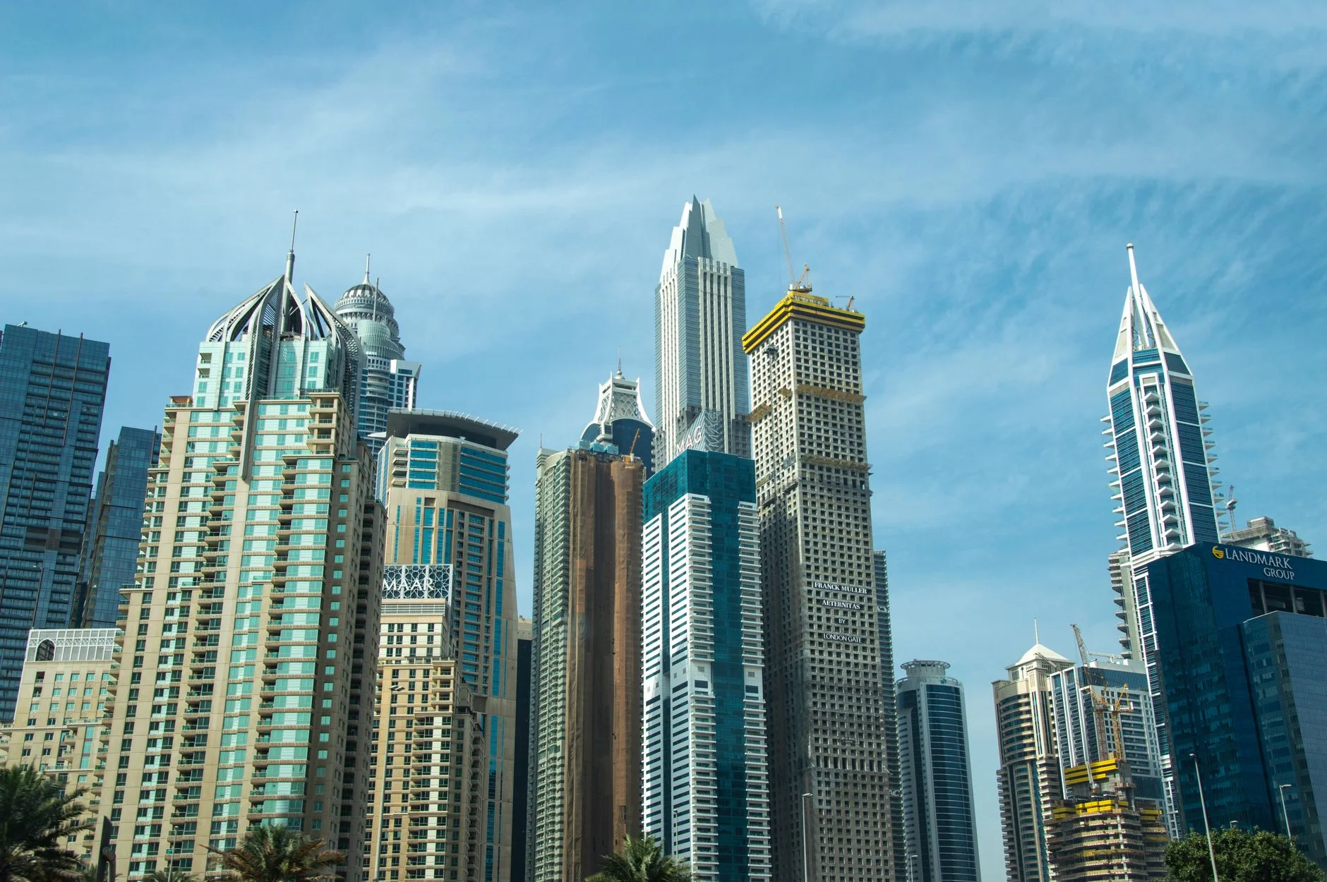 SEO in the UAE: How to Win Search in a Bilingual, Mobile-First Market