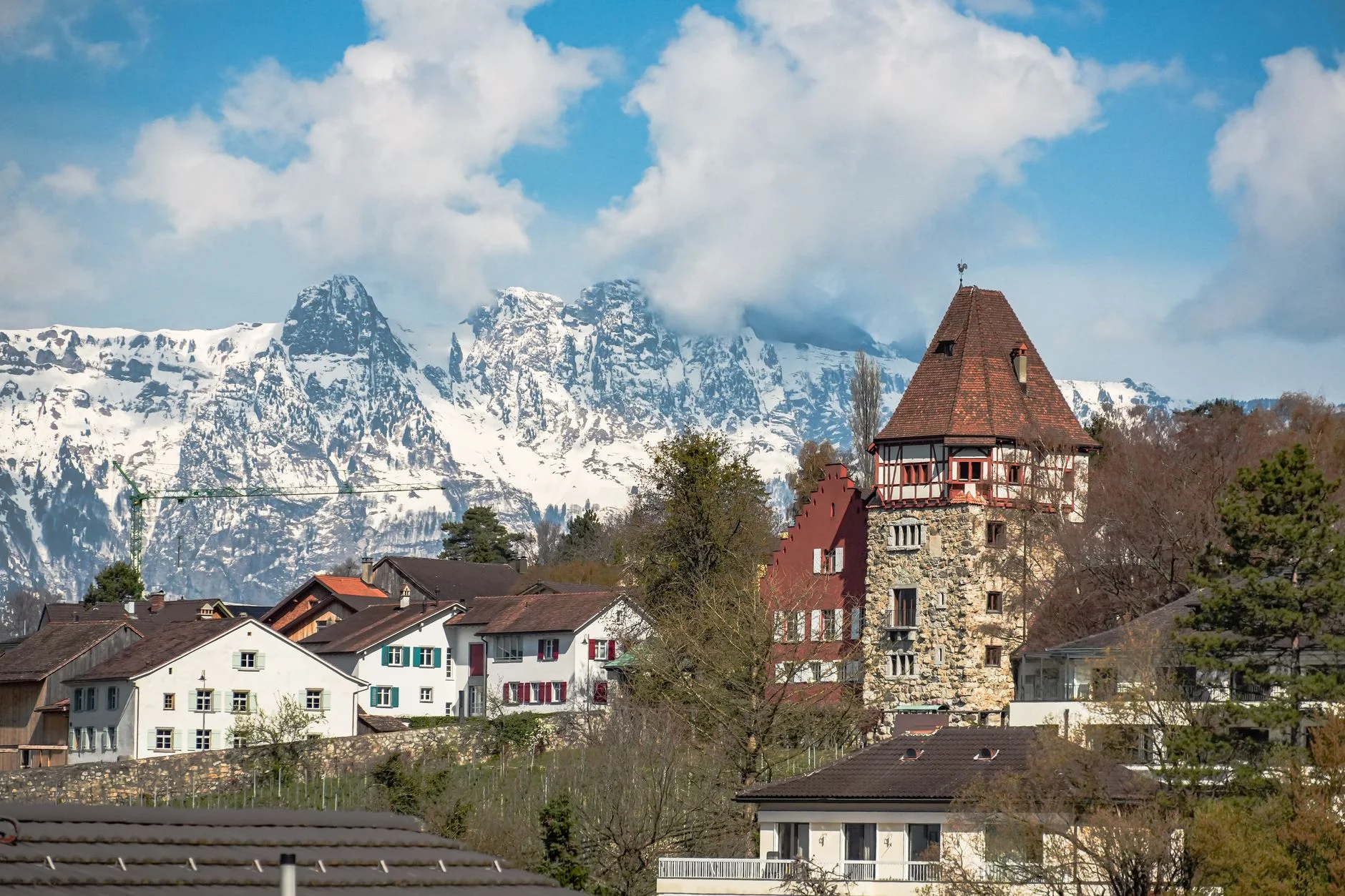 Building Attention and Trust with Video Content Marketing in Liechtenstein