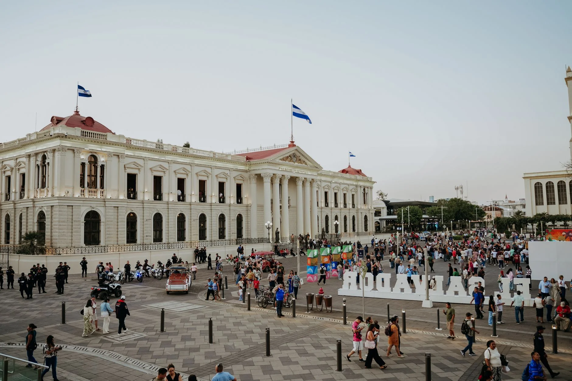 Reaching Buyers Profitably with Paid Advertising in El Salvador