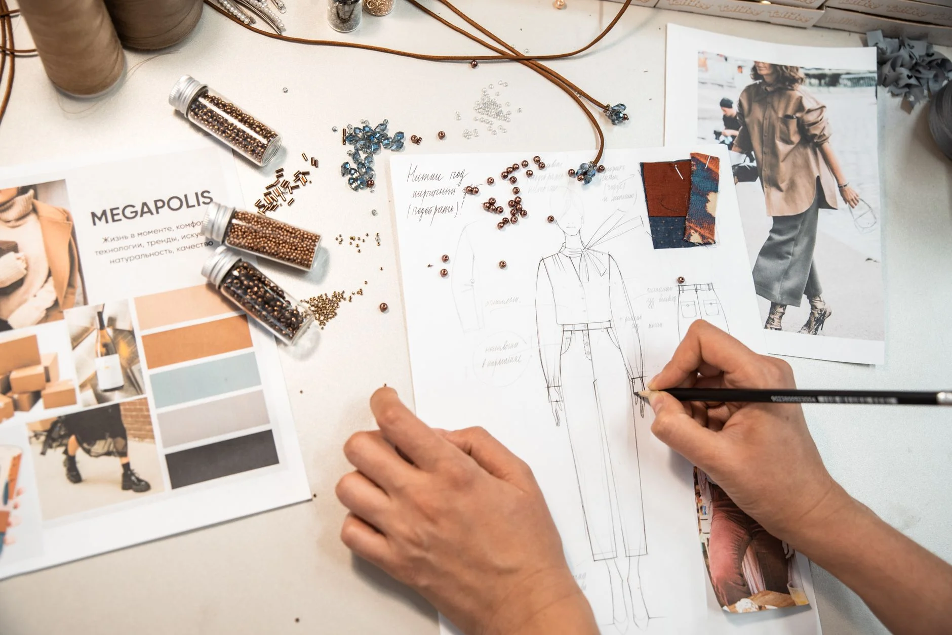 How Morning Brew Built a $75M Newsletter Brand (And What Happened After the Acquisition)