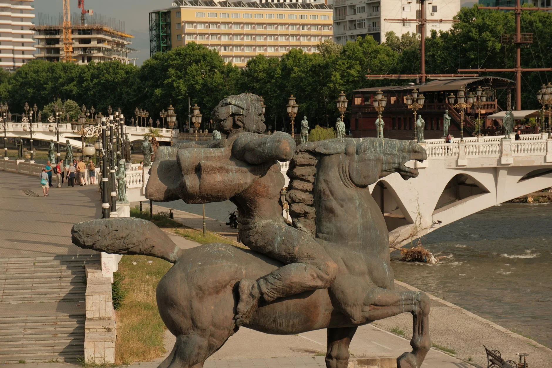 Reaching Buyers Profitably with Paid Advertising in North Macedonia