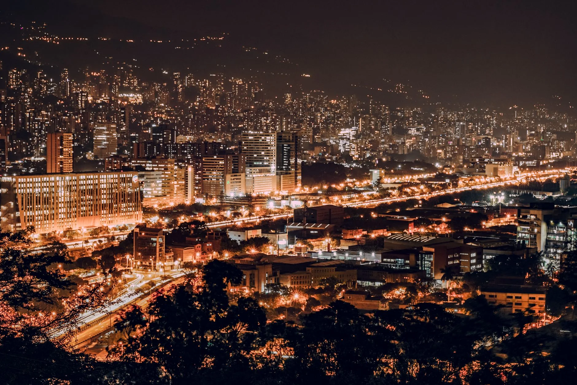Paid Ads in Colombia: How to Make Every Peso Work