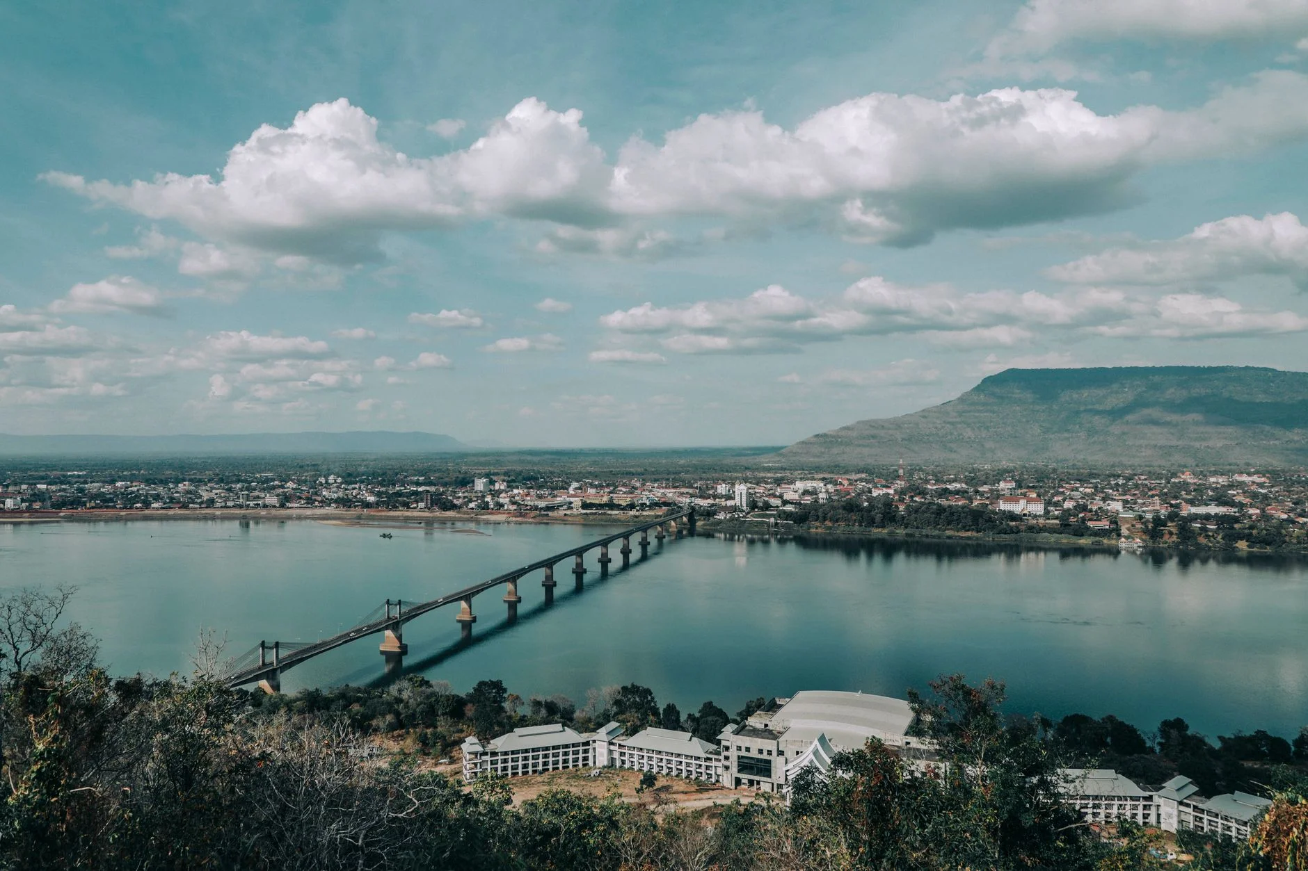 Reaching Buyers Profitably in Laos Through Paid Advertising