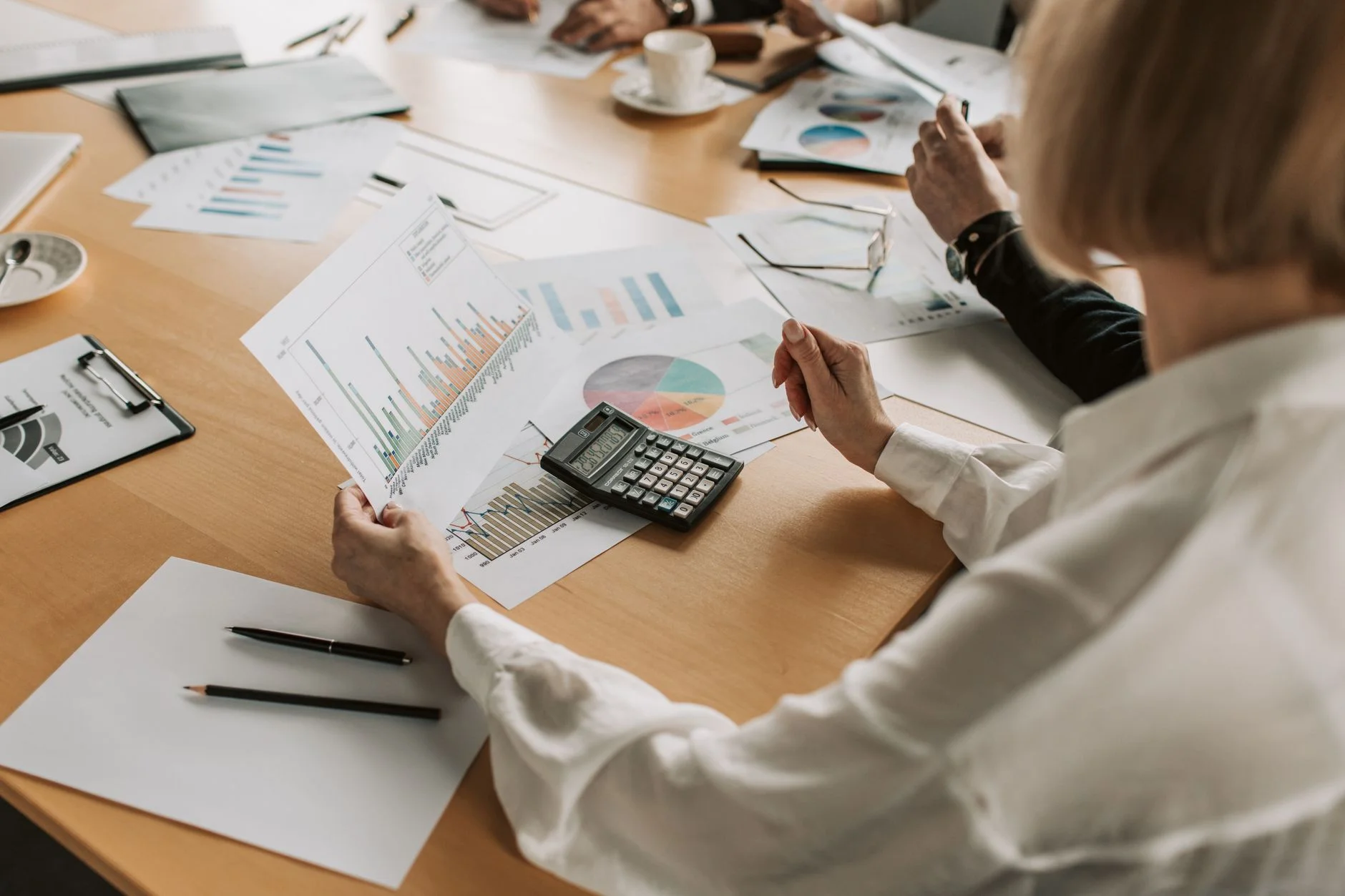 Google Ads vs Facebook Ads: Which Drives Better ROI for Your Business?