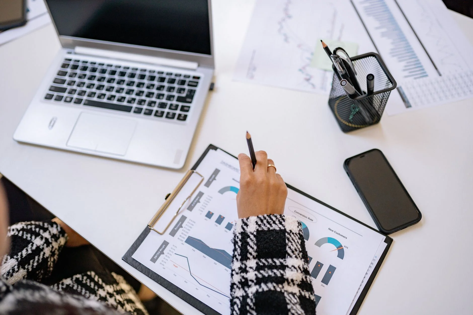 LLM SEO Strategy: How to Make Your Brand the Answer in AI Models