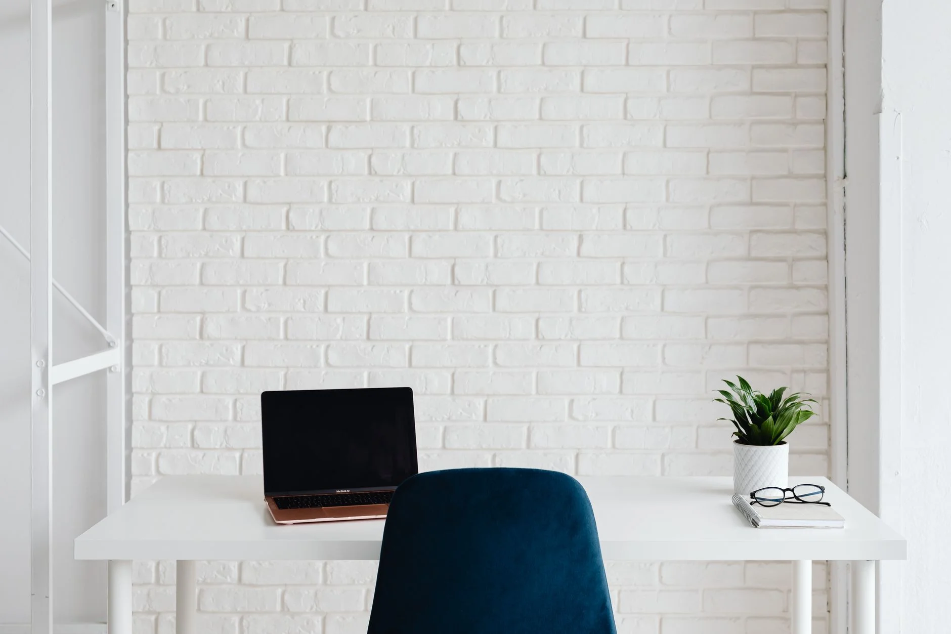 The AI Tools Every Modern Roofing Business Needs in 2025