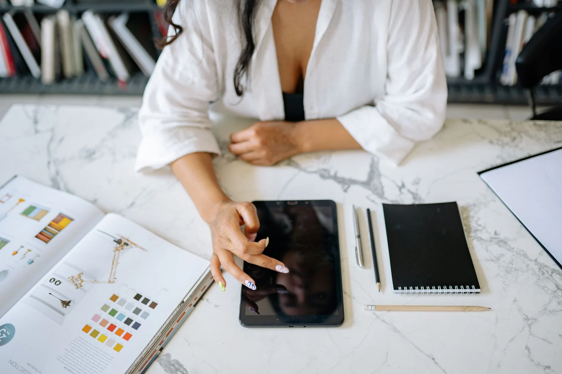 Cognitive Load and Brand Design: Why Simple Brands Win the Attention War